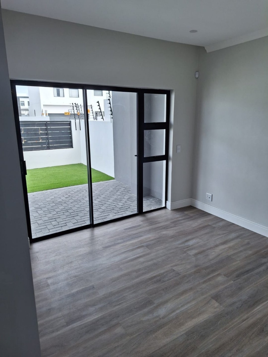 3 Bedroom Property for Sale in Sandown Western Cape